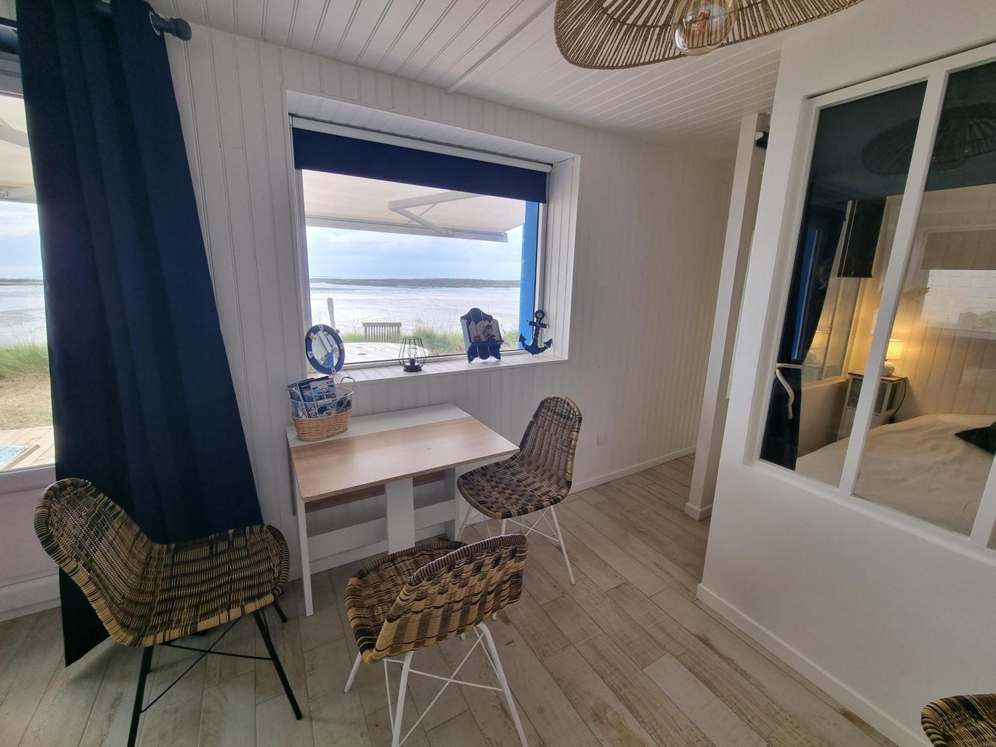 Petite Maison Avec Jardin Face Mer Agon-Coutainville Eksteriør billede